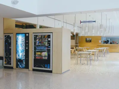 Cafeteria i restauració - menjador públic vending